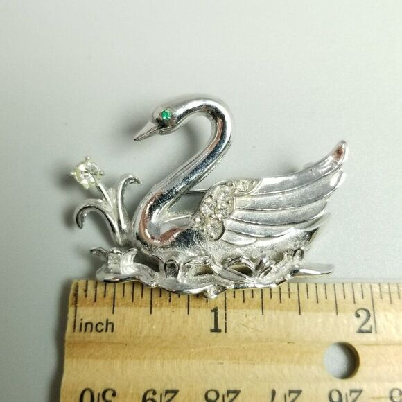 Vintage Coro Swan Brooch, Silver Tone Rhinestone Signed Pat Pend, Retro Estate - Picture 5 of 7